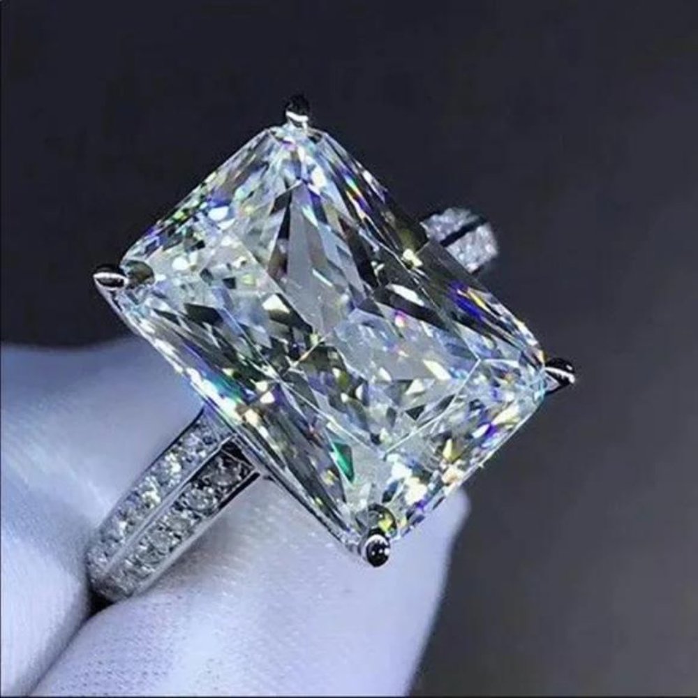 NEW 925 STERLING SILVER HALO RING, BEAUTIFUL RING, SHINY RING. - Picture 2 of 4